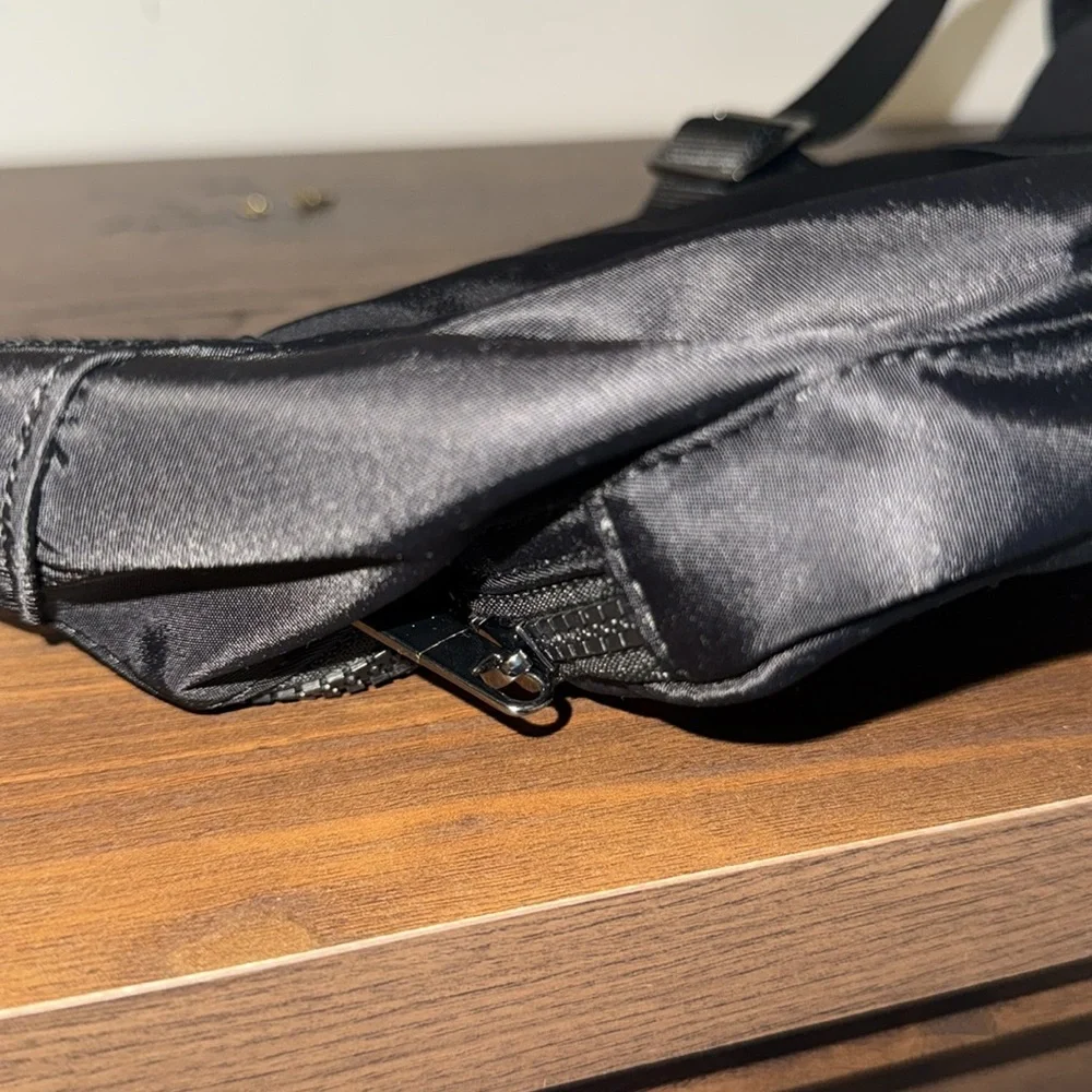 ALO Explorer Fanny Pack - Picture 3 of 8